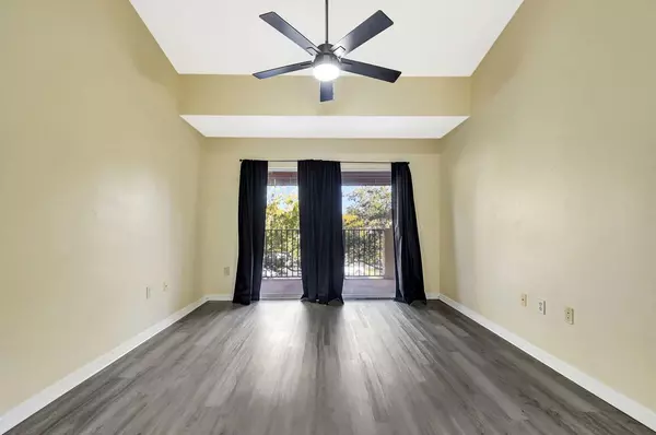 West Palm Beach, FL 33409,4101 San Marino 303 BLVD 303