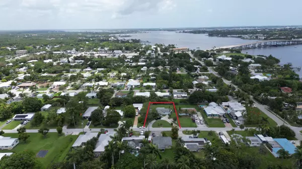Palm City, FL 34990,911 SW 30th ST