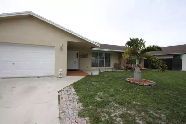 Lake Worth, FL 33463,5199 E Woodstone CIR