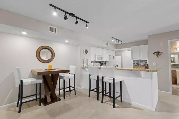 Tequesta, FL 33469,272 Village BLVD 7109