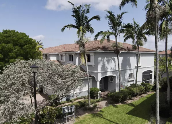 Riviera Beach, FL 33404,2218 Oakmont DR