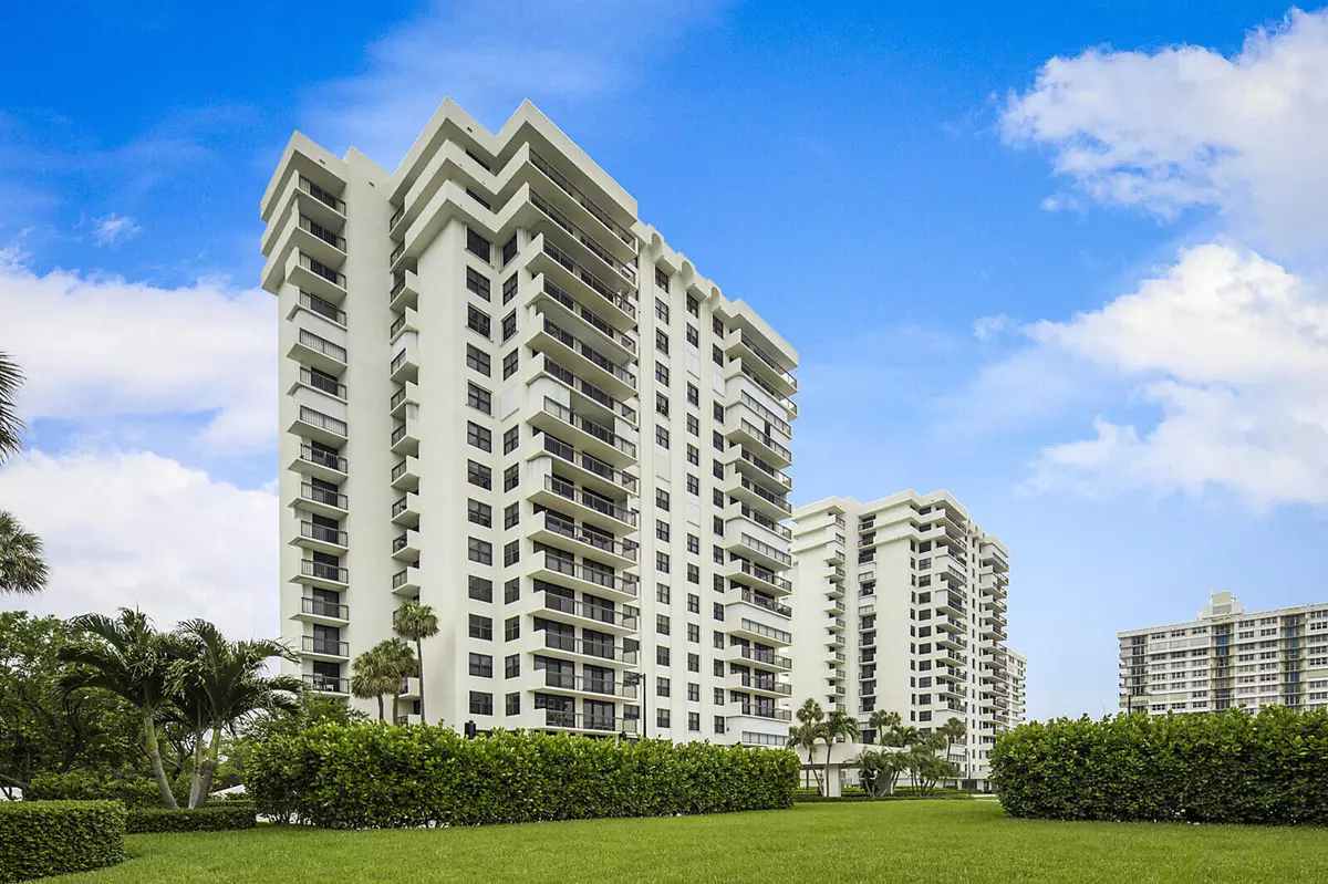 Boca Raton, FL 33431,2001 N Ocean BLVD 1804