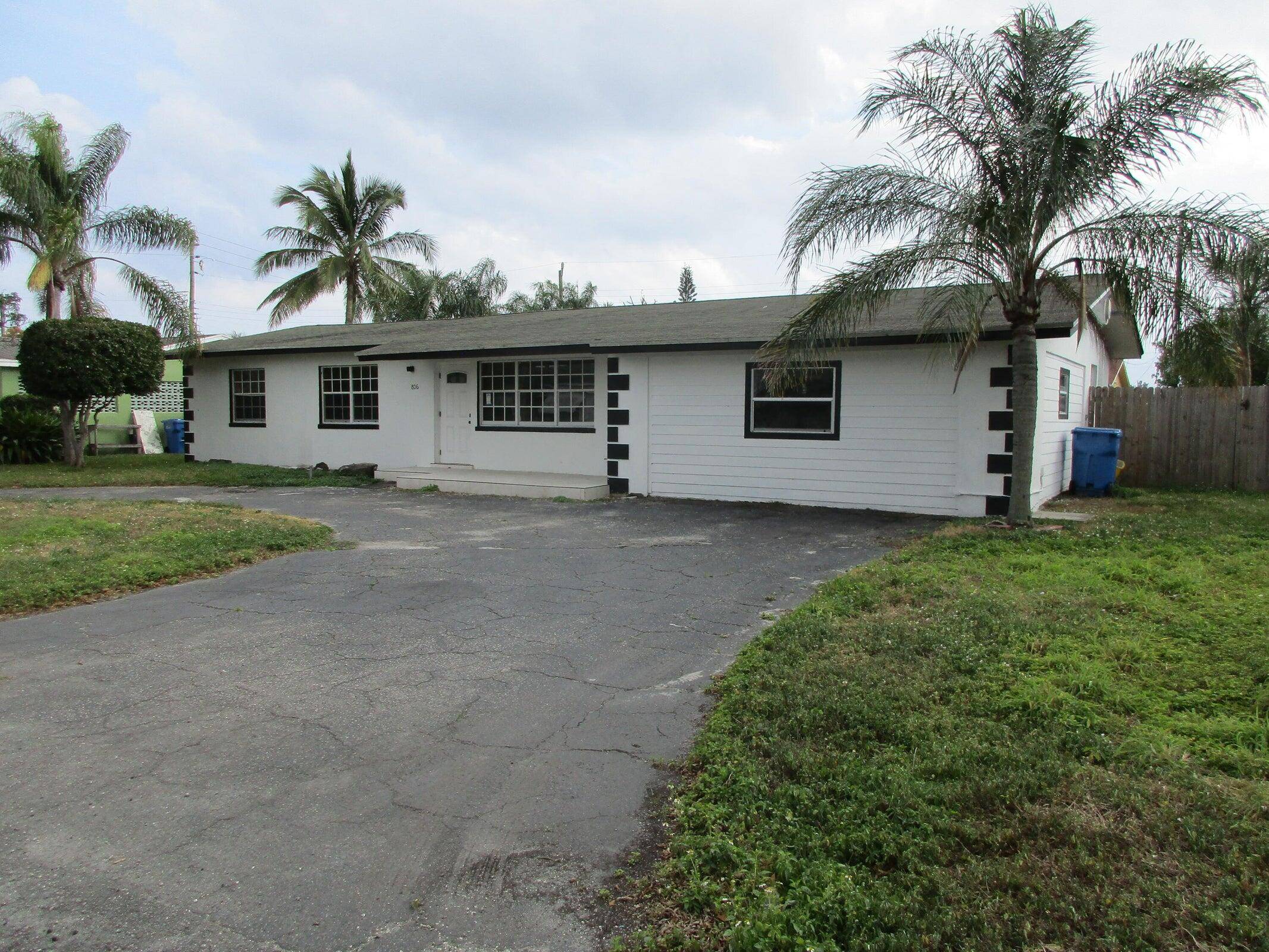 806 Minnesota ST, Lantana, FL 33462