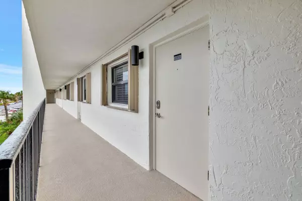 10310 S Ocean DR 305, Jensen Beach, FL 34957