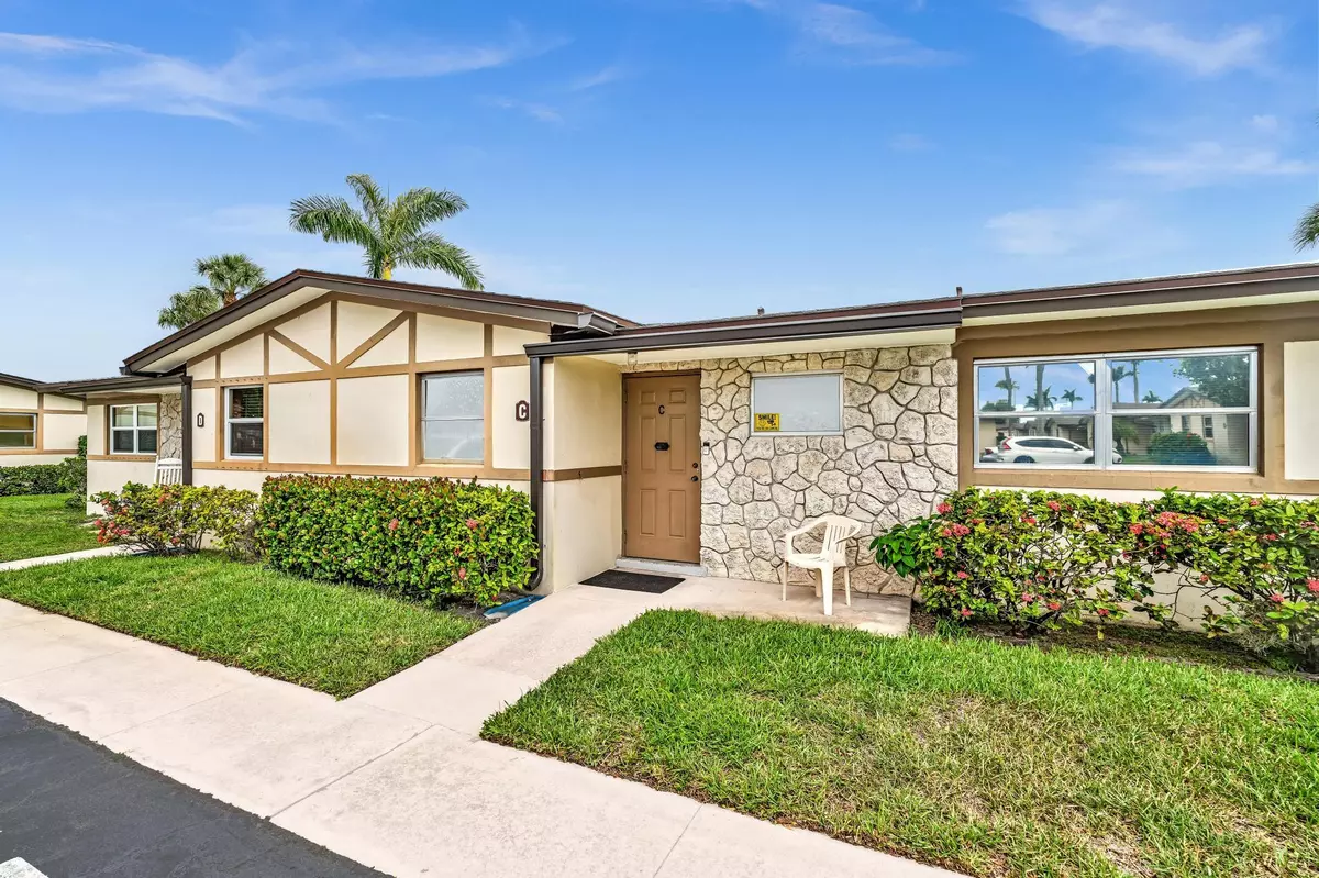 West Palm Beach, FL 33415,2765 W Ashley DR C