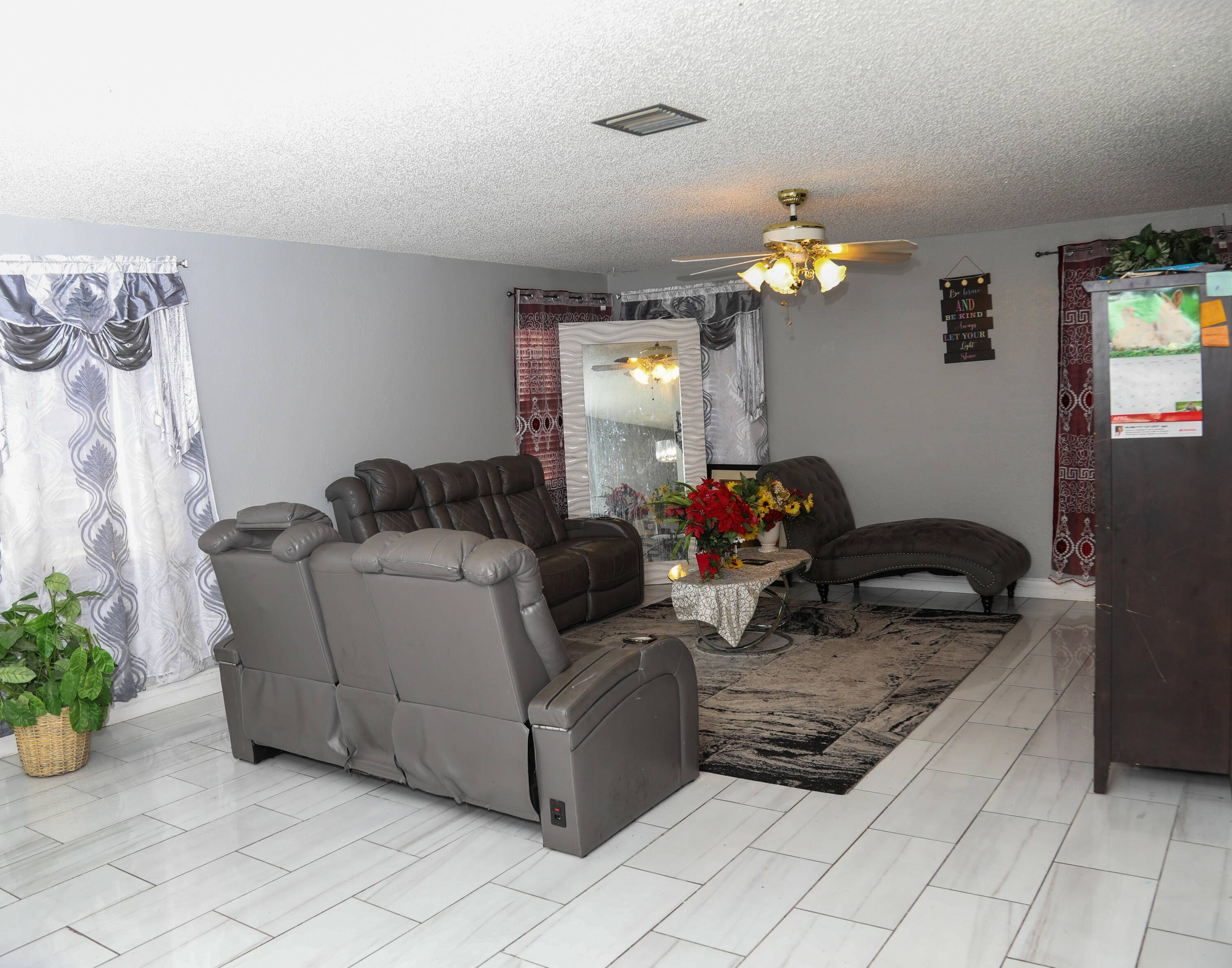 North Lauderdale, FL 33068,1301 SW 75th AVE