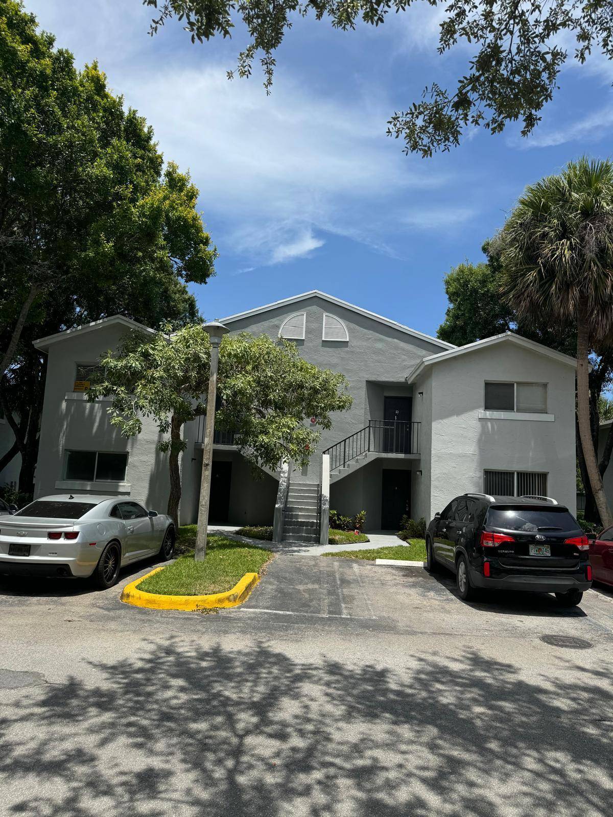 984 Lake Victoria DR B, West Palm Beach, FL 33411