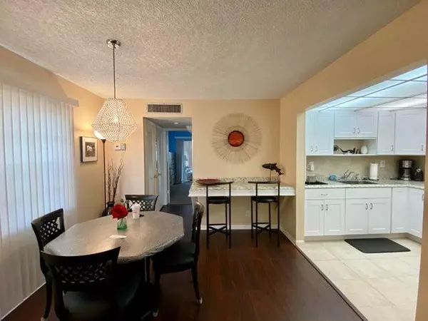 Delray Beach, FL 33484,521 Capri K