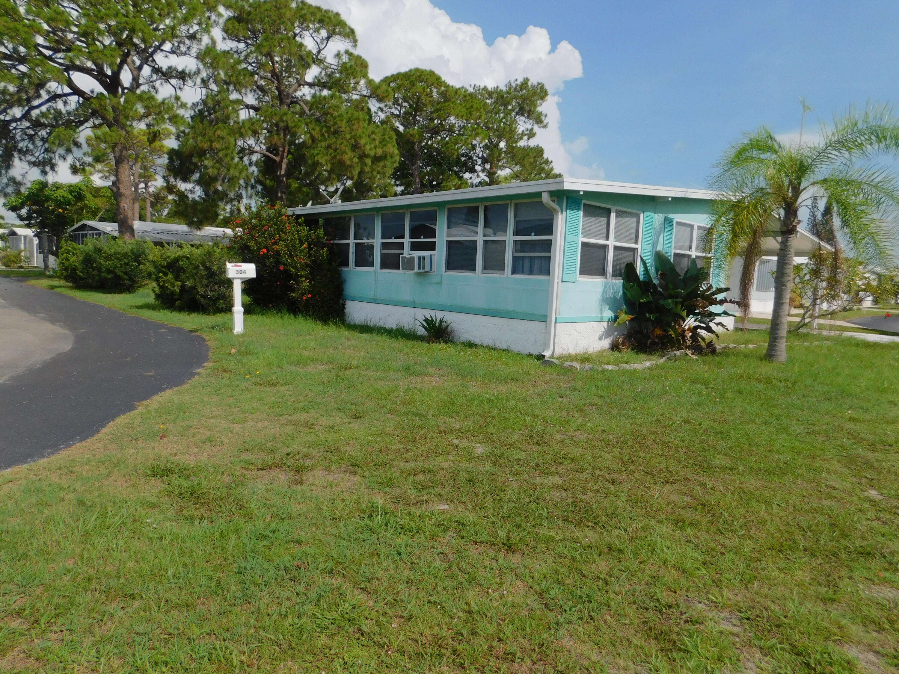 Fort Pierce, FL 34946,304 Ottawa WAY