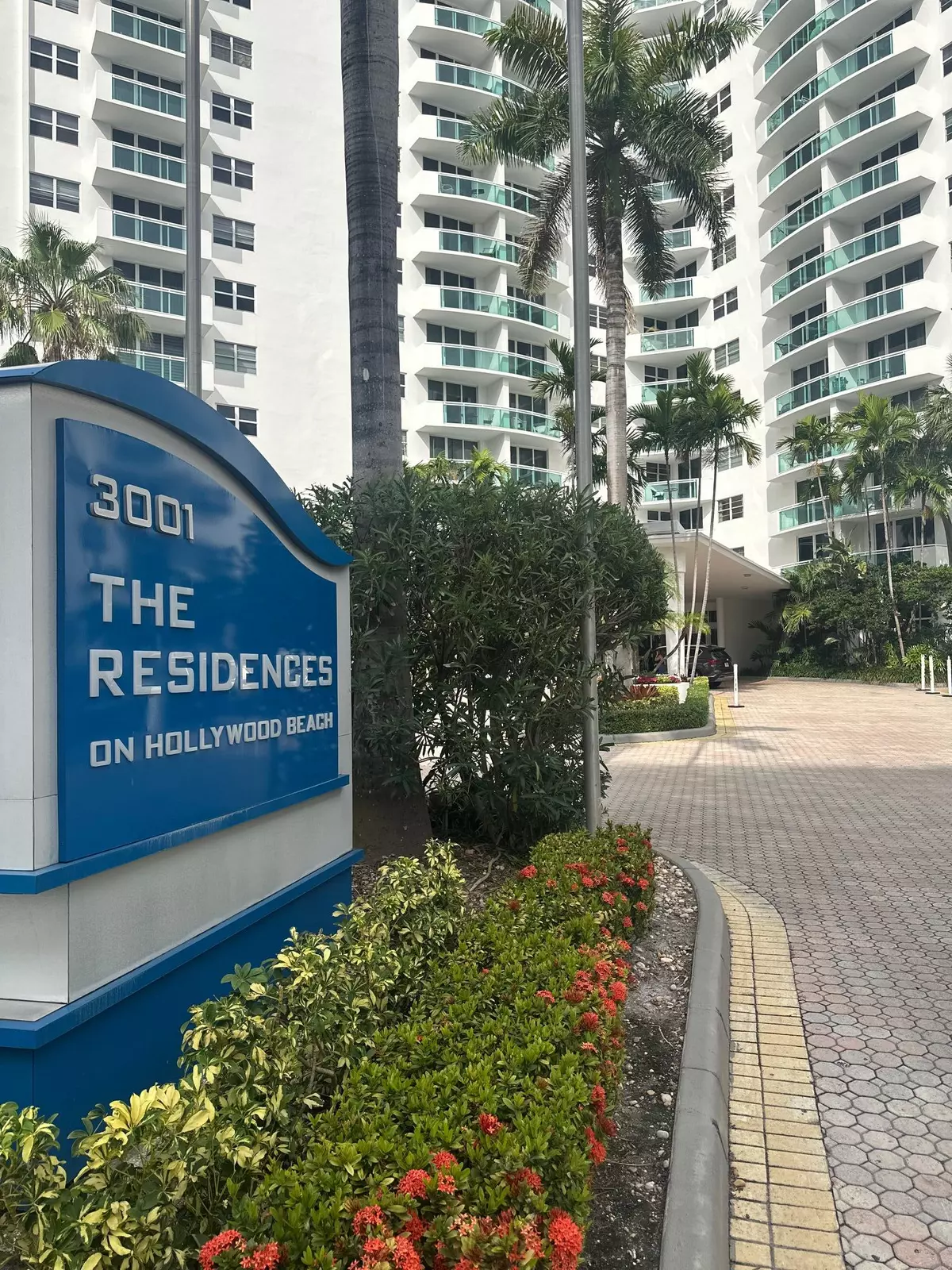 Hollywood, FL 33019,3001 S Ocean DR 201