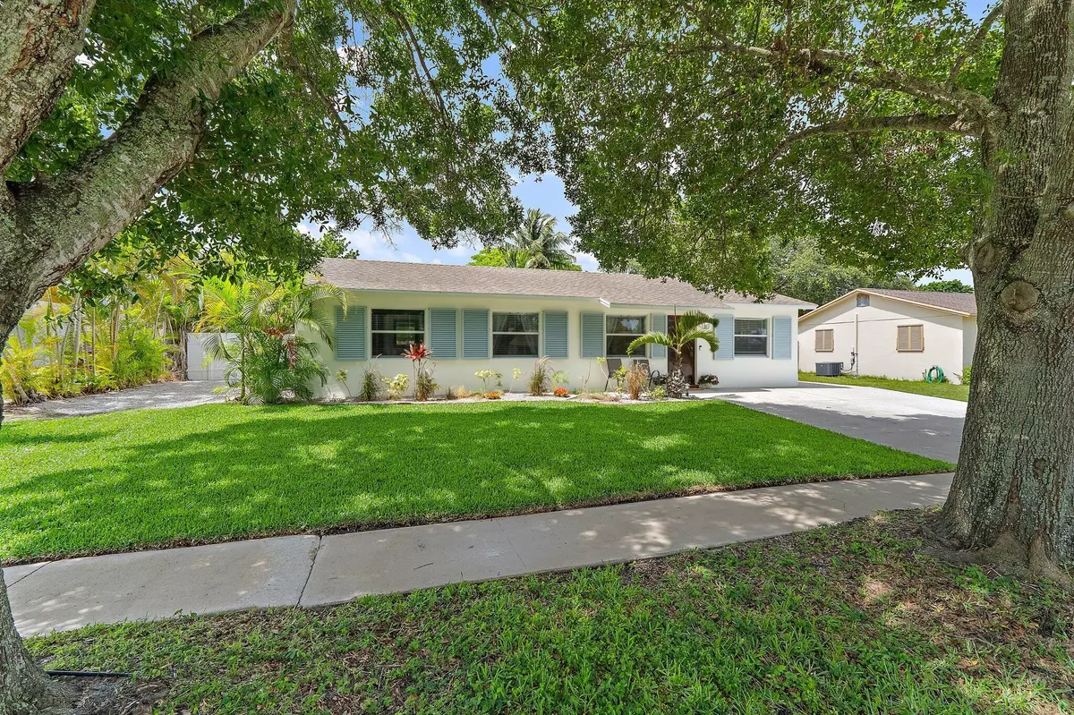 Jupiter, FL 33458,1008 Mohawk ST