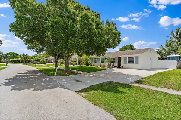 Jupiter, FL 33458,1008 Mohawk ST