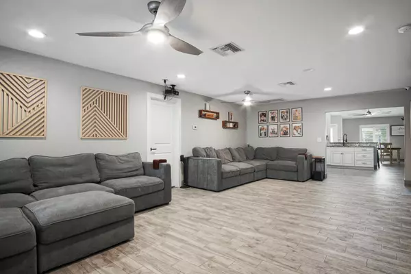 Fort Pierce, FL 34945,105 S Cardinal PL