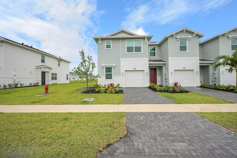 520 SE Rivergrass ST, Port Saint Lucie, FL 34984