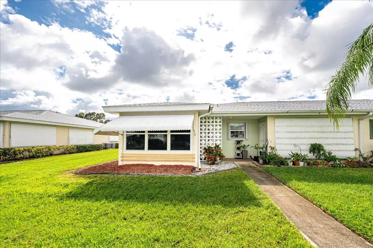 Fort Pierce, FL 34982,909 Savannas Point DR A