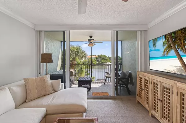 Boca Raton, FL 33432,22 Royal Palm WAY 205