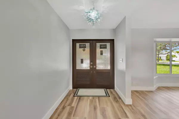 Tequesta, FL 33469,351 Country Club