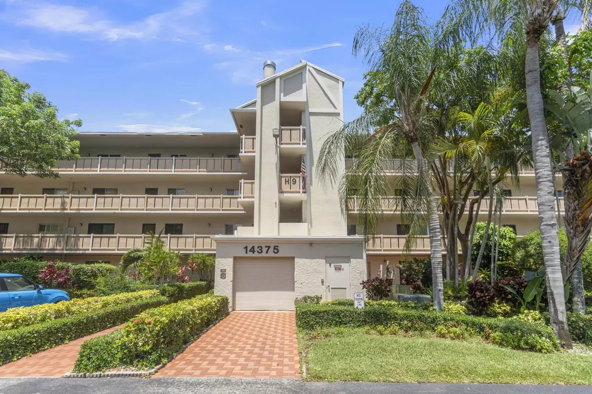 Delray Beach, FL 33446,14375 Strathmore LN 306