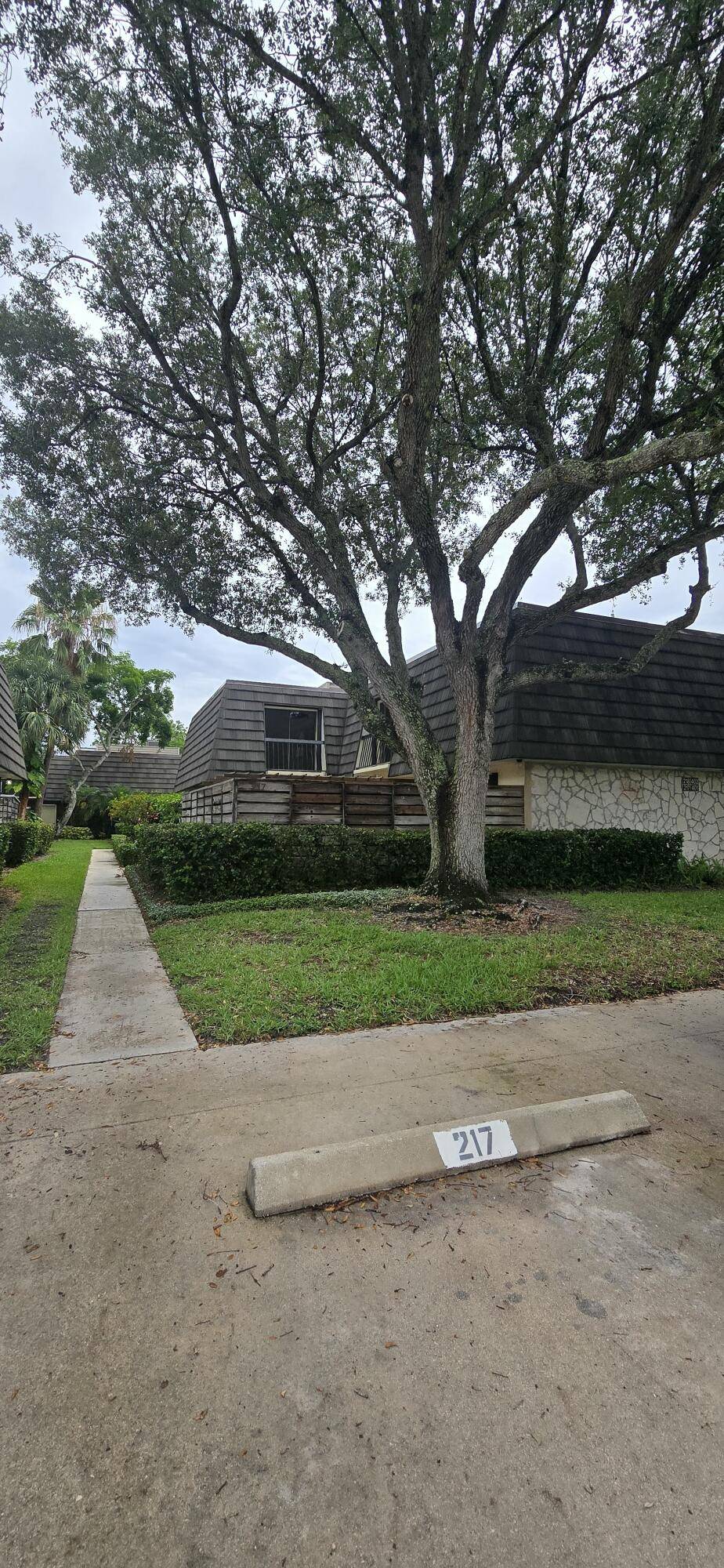 217 2nd TER, Palm Beach Gardens, FL 33418