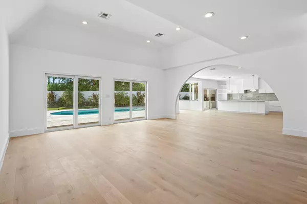 Boca Raton, FL 33496,2297 NW 55th ST