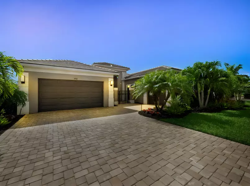 11961 SW Chestnut Grove DR, Port Saint Lucie, FL 34987