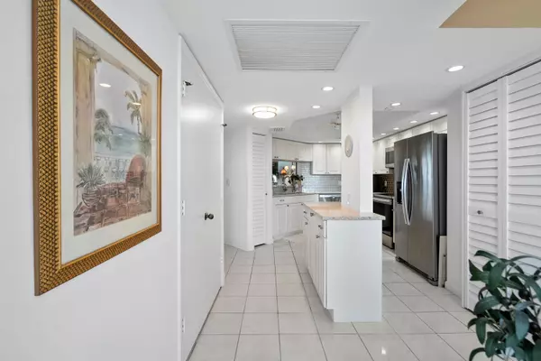 Jensen Beach, FL 34957,8800 S Ocean DR 1003