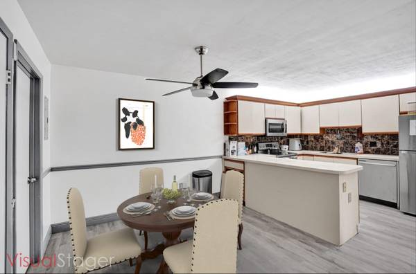 4628 Suburban Pines DR, Lake Worth, FL 33463