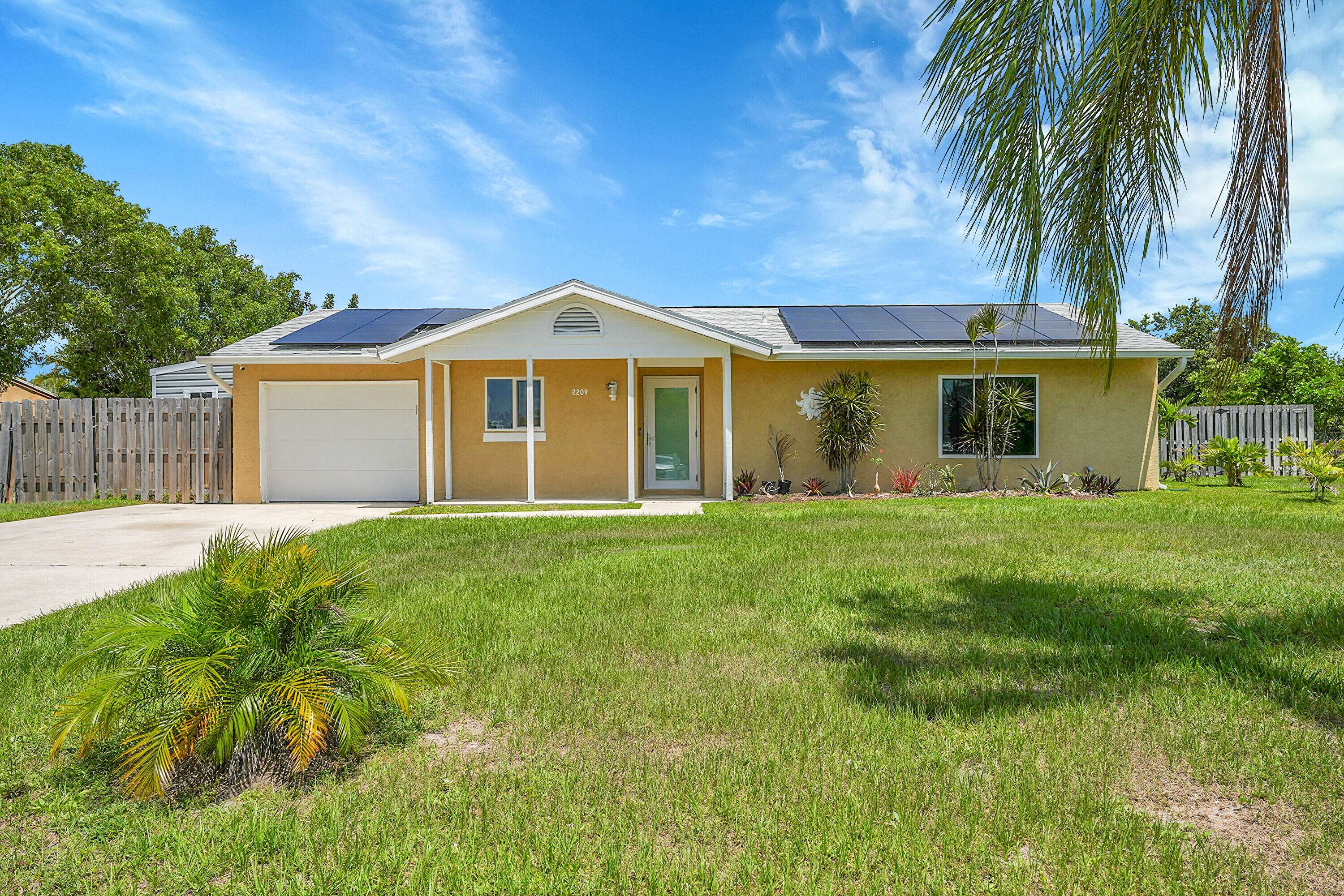 Port Saint Lucie, FL 34952,2209 SE Dunbrooke CIR