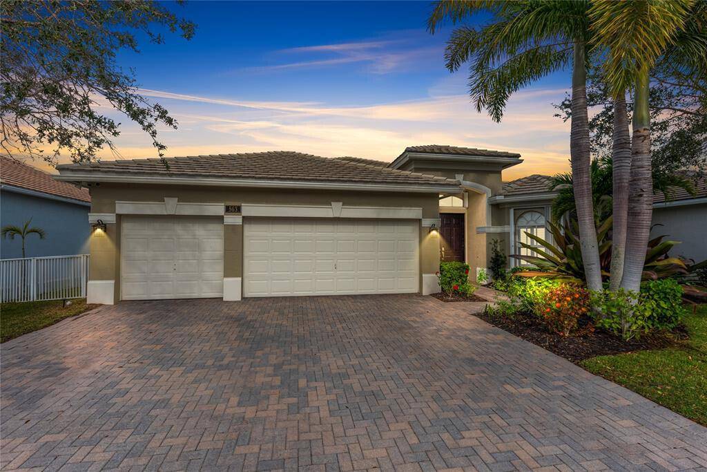 563 SW Lost River RD, Stuart, FL 34997