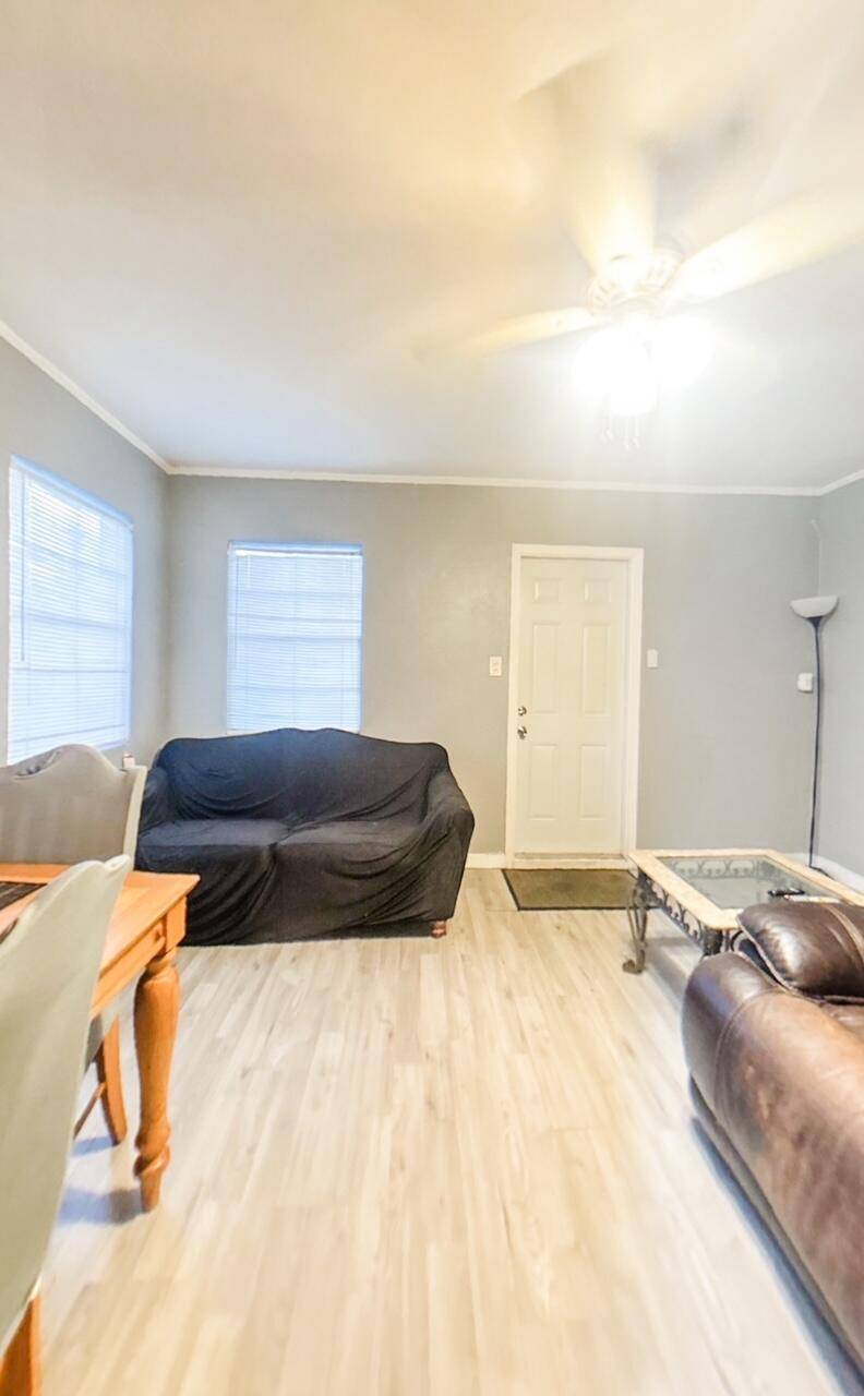 Riviera Beach, FL 33404,219 W 27th ST