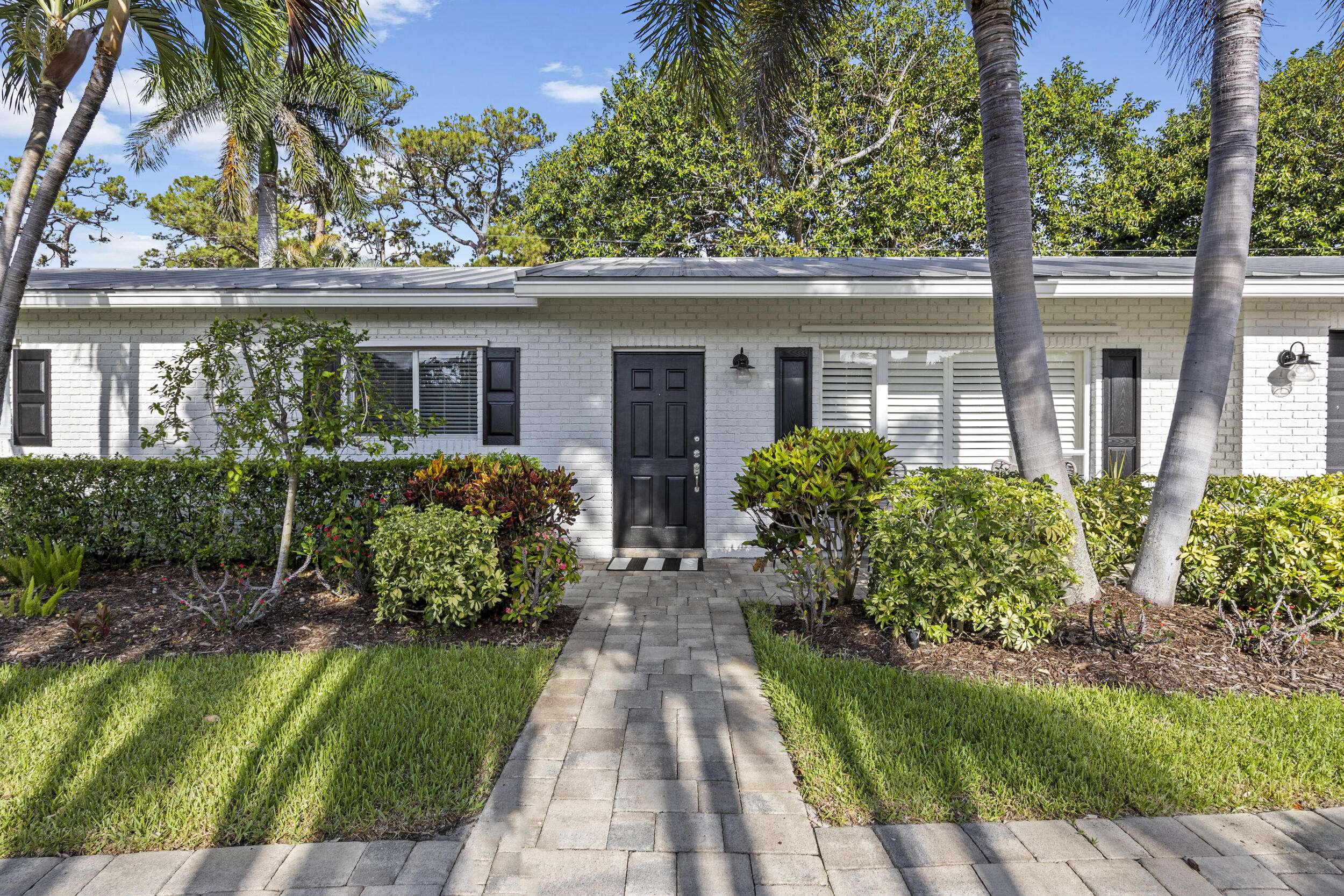 2639 SW 8th ST, Boynton Beach, FL 33435