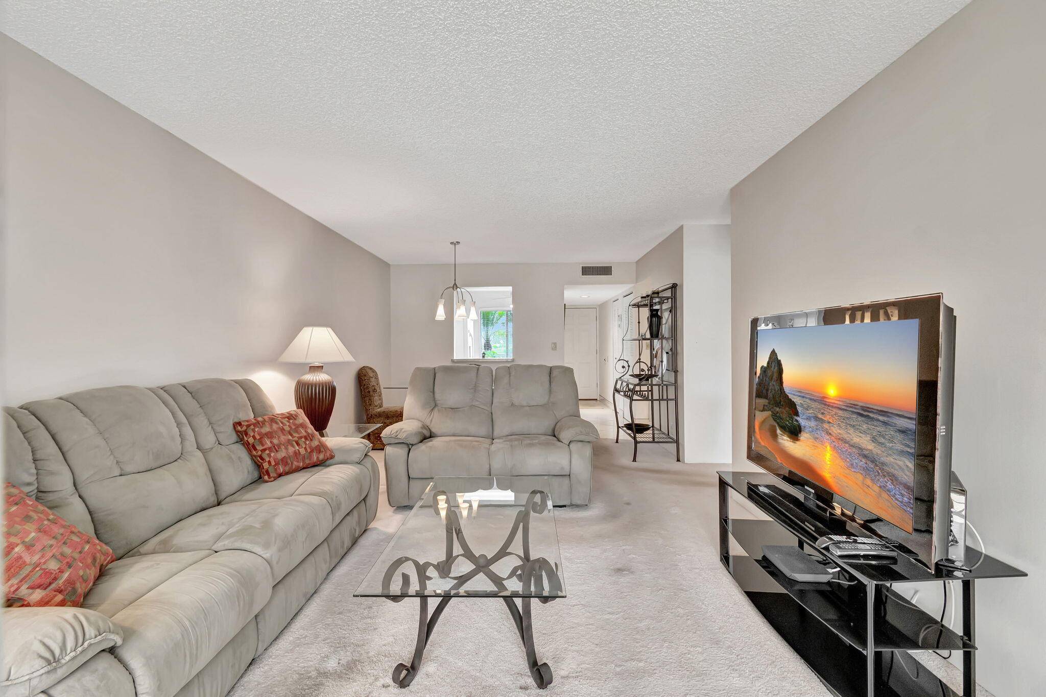 6795 Huntington LN 107, Delray Beach, FL 33446