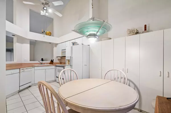 Boca Raton, FL 33496,9165 Vineland CT B