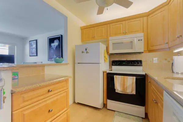 Boynton Beach, FL 33435,740 W Horizons 207