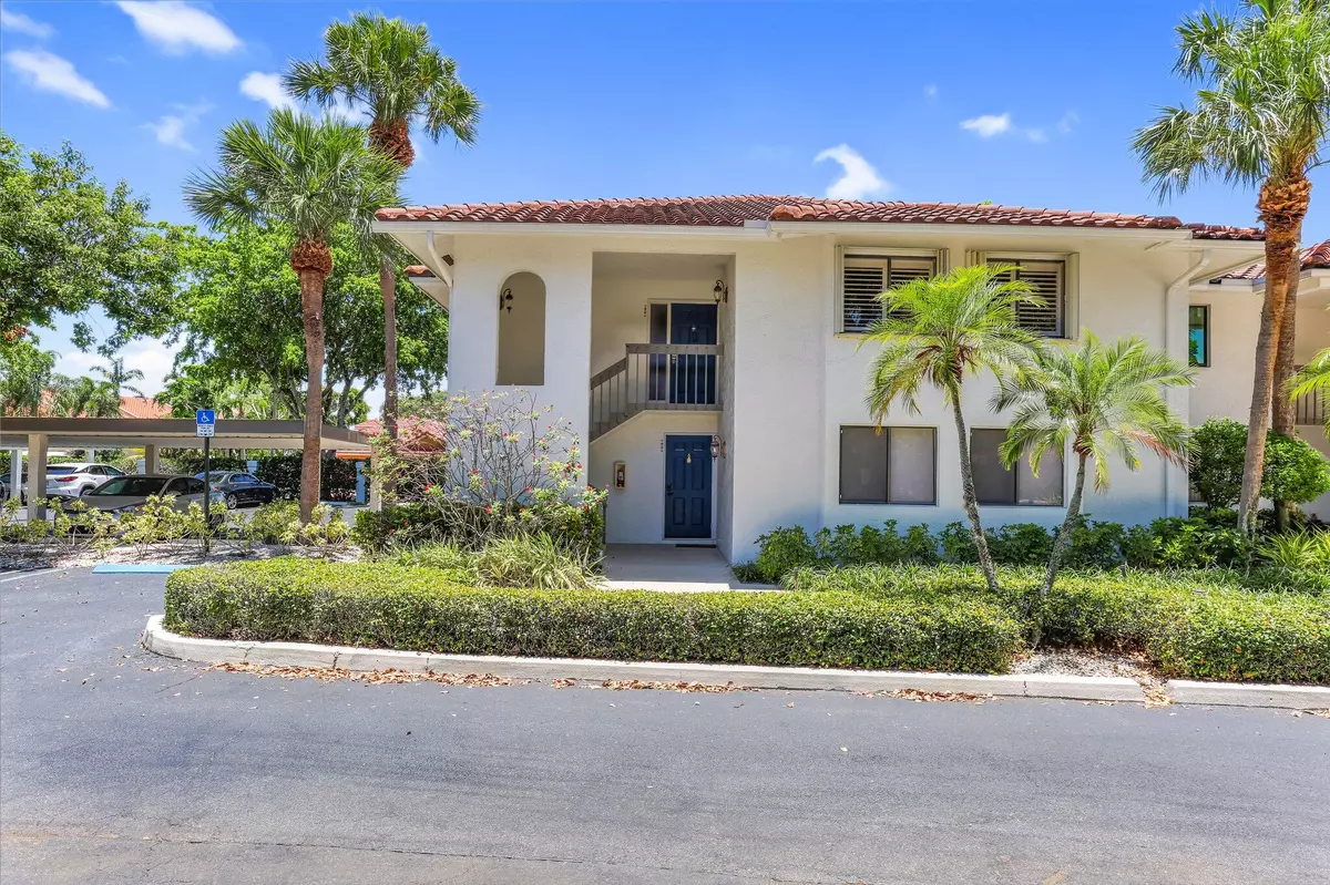 Delray Beach, FL 33483,60 Pelican Pointe DR 201