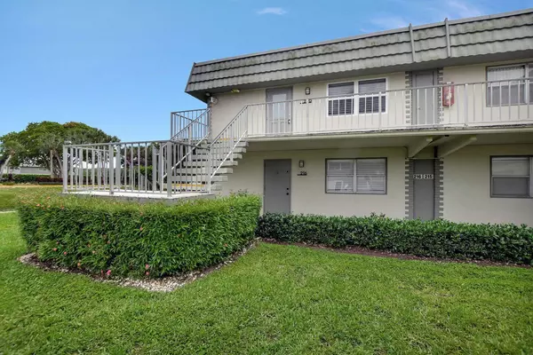 Delray Beach, FL 33484,216 E Flanders E