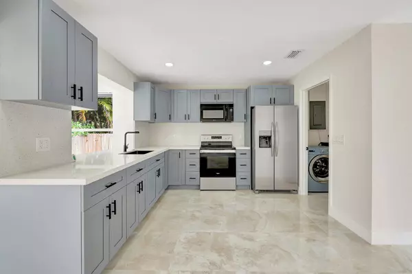 Port Saint Lucie, FL 34952,124 Aldea CT