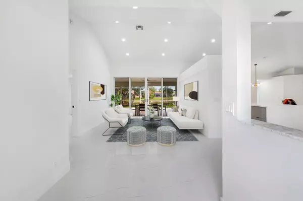 Boca Raton, FL 33498,20275 Hacienda CT