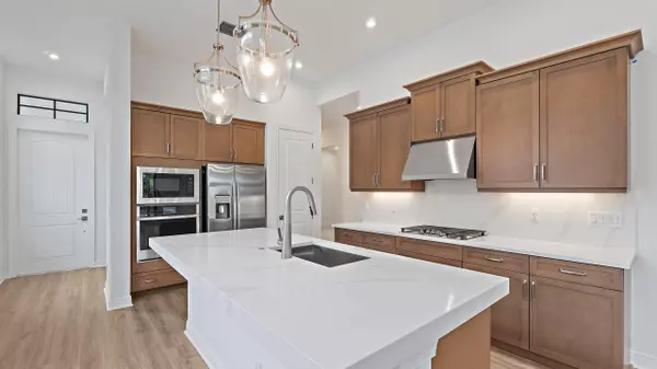 Port Saint Lucie, FL 34952,203 SE Via Sangro