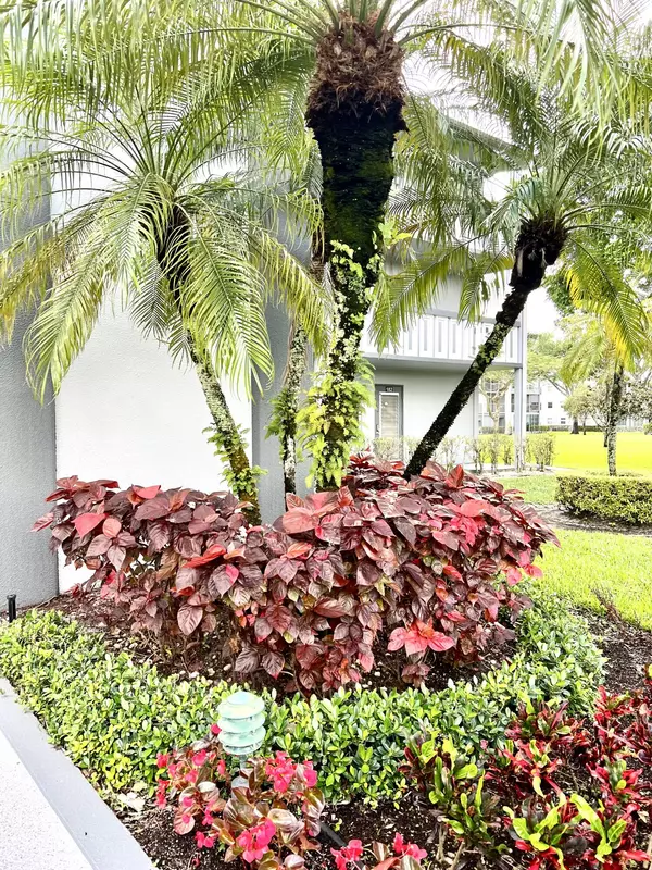 Boca Raton, FL 33434,209 E Suffolk E 209