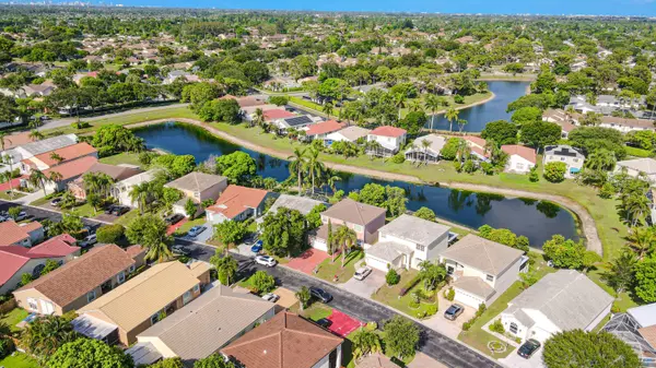 Greenacres, FL 33463,118 Rosewood LN