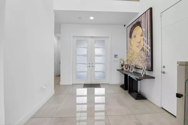 Boca Raton, FL 33496,8858 Skyward ST