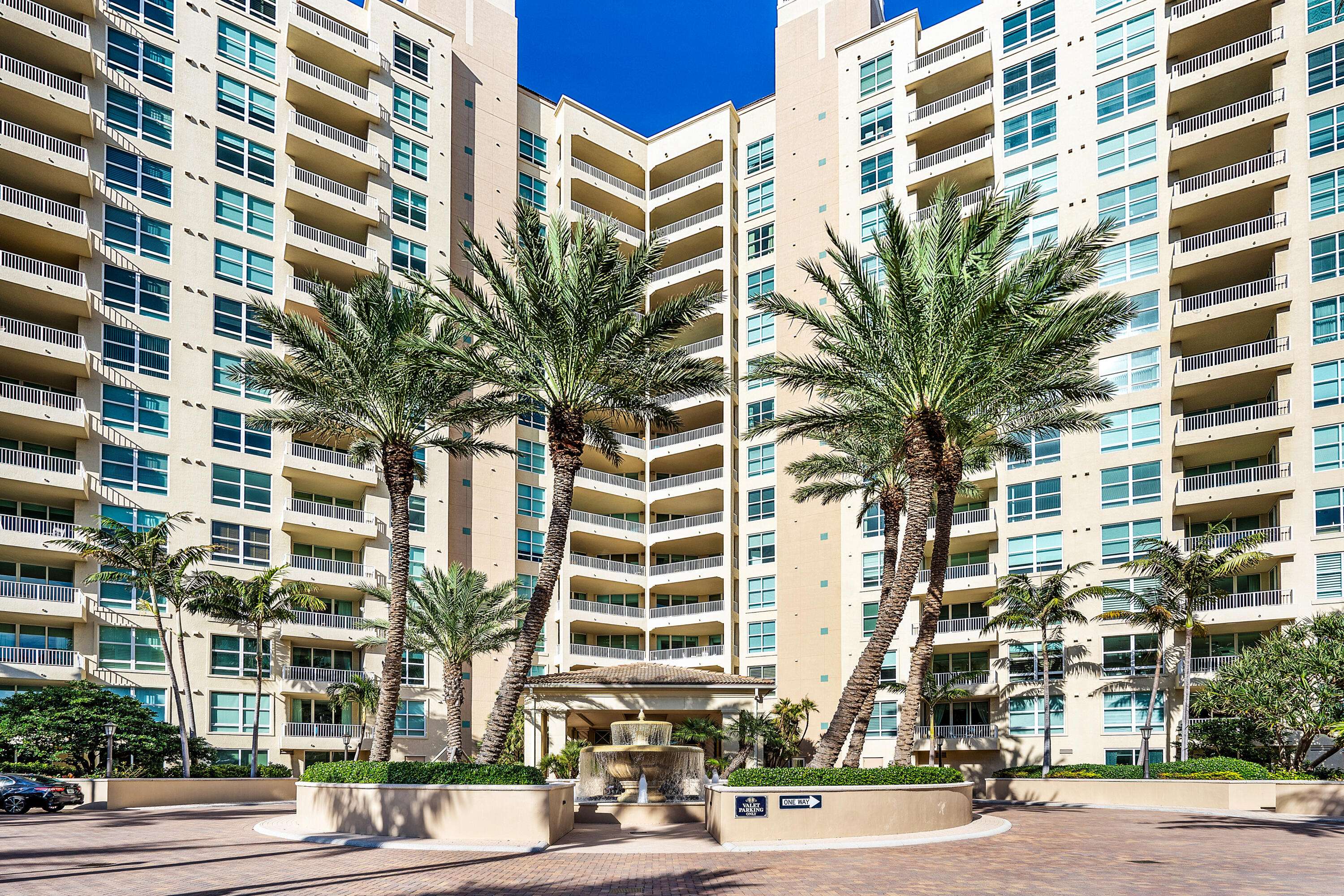 Highland Beach, FL 33487,3720 S Ocean BLVD 1010