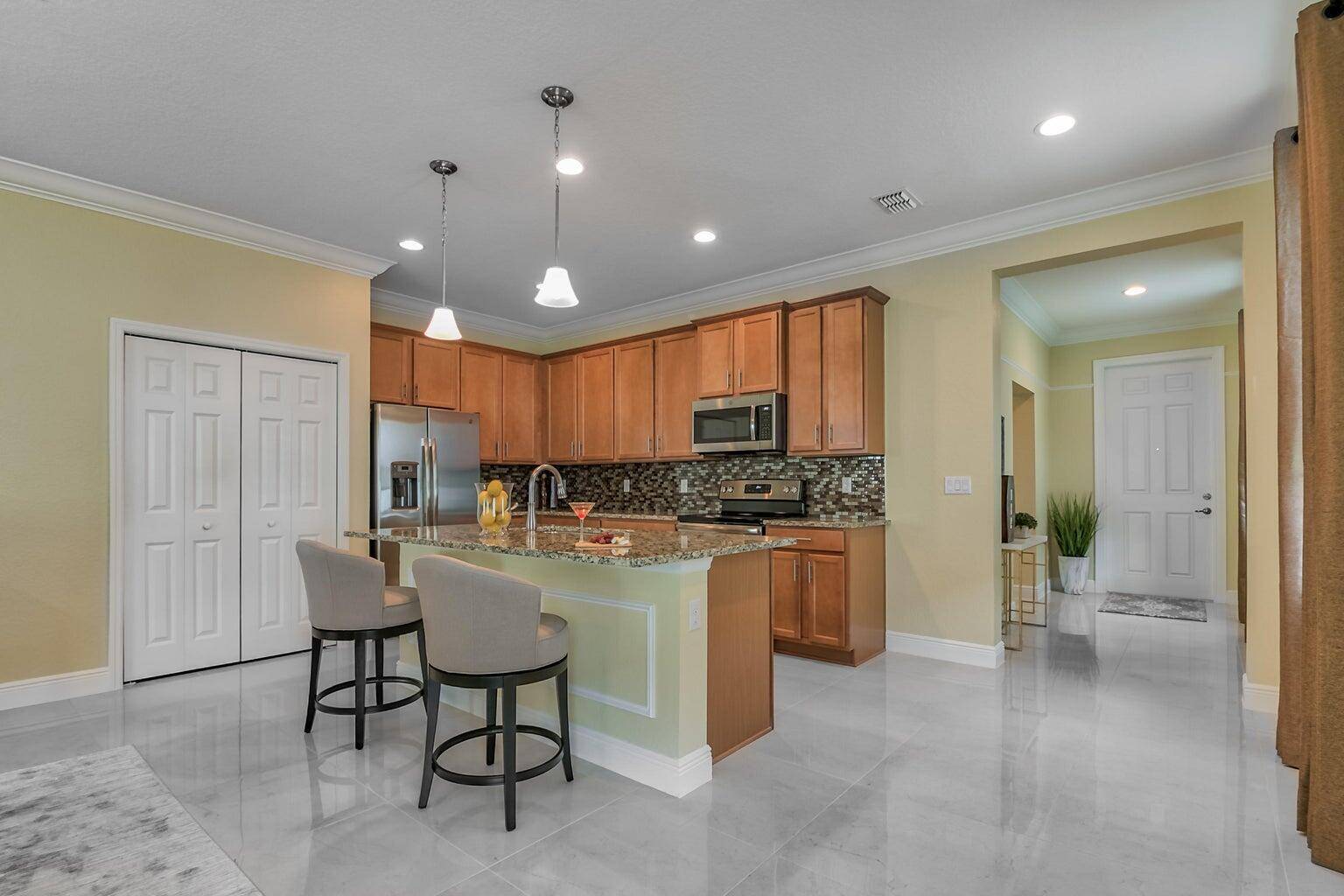 Port Saint Lucie, FL 34952,220 SE Via Visconti