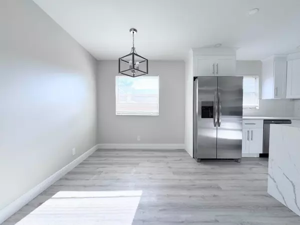 Delray Beach, FL 33484,284 Flanders F