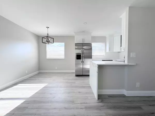 Delray Beach, FL 33484,284 Flanders F