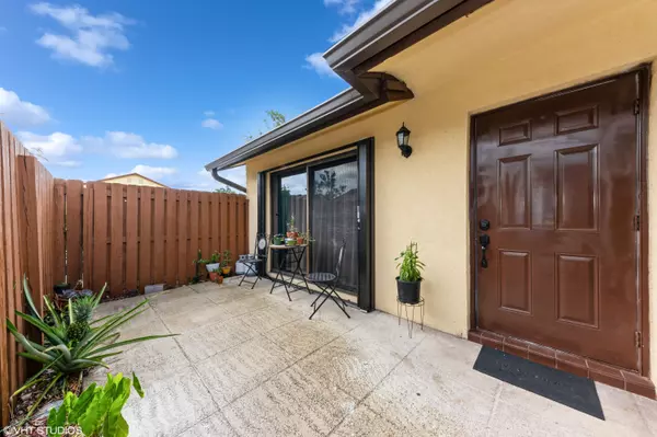 Palm Springs, FL 33461,352 Springdale CIR