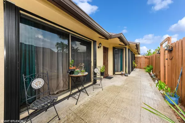 Palm Springs, FL 33461,352 Springdale CIR