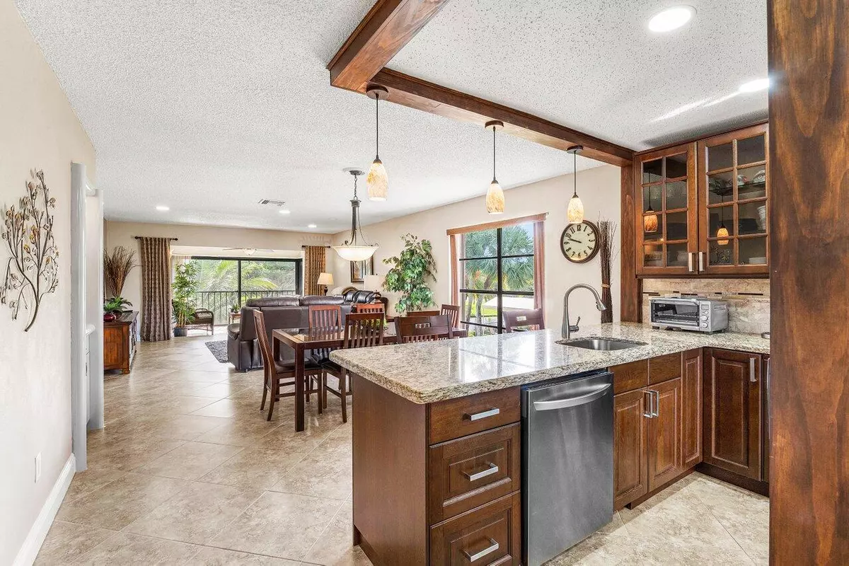 Boca Raton, FL 33428,9283 Vista Del Lago 37-L