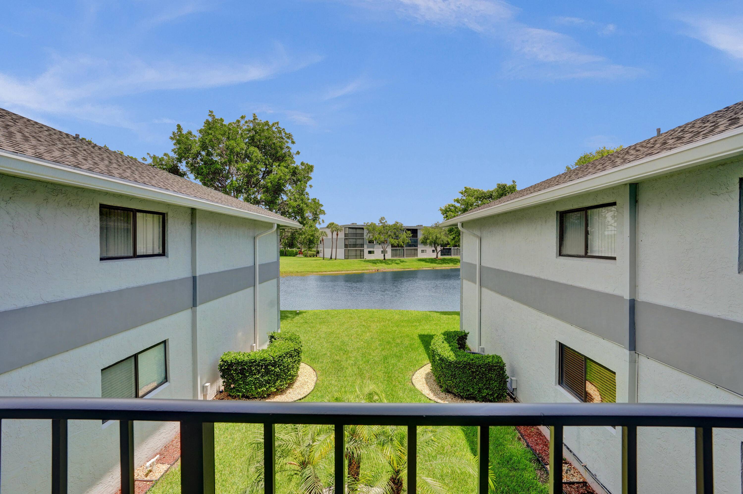 Delray Beach, FL 33484,15235 Lakes Of Delray BLVD 311